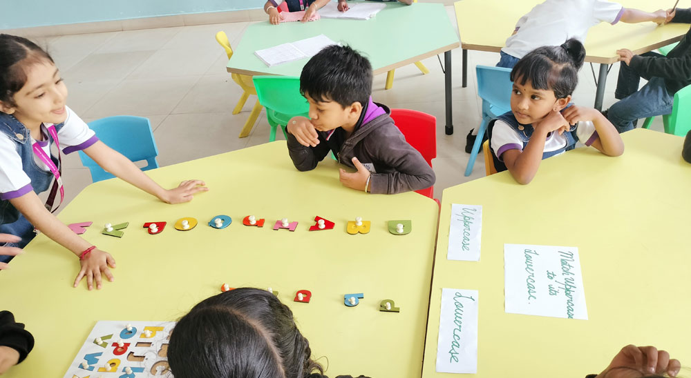 Matching and identifying upper and lower letters case letters