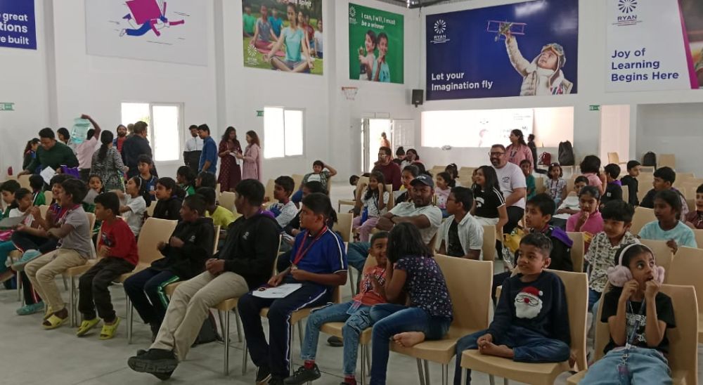 Kite Flying Competition - Mont to Grade VII